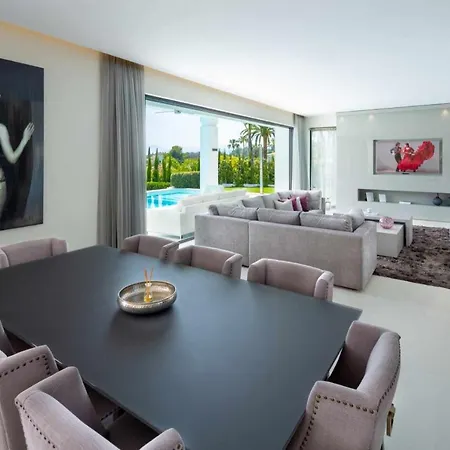 Impresionante De Lujo Moderna En Nagueles Villa Marbella