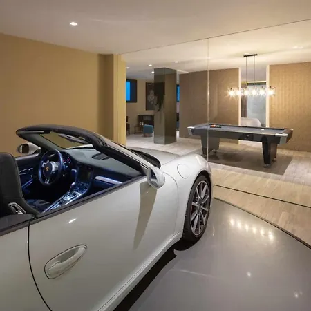 Villa Impresionante De Lujo Moderna En Nagueles Marbella